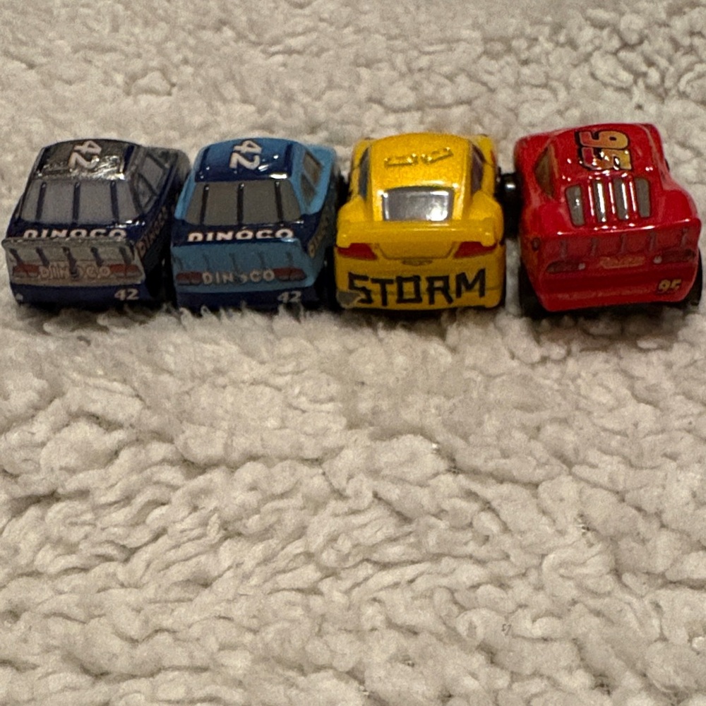 Mattel 2016 Collectible Cars Mini Racers Set - Picture 11 of 11